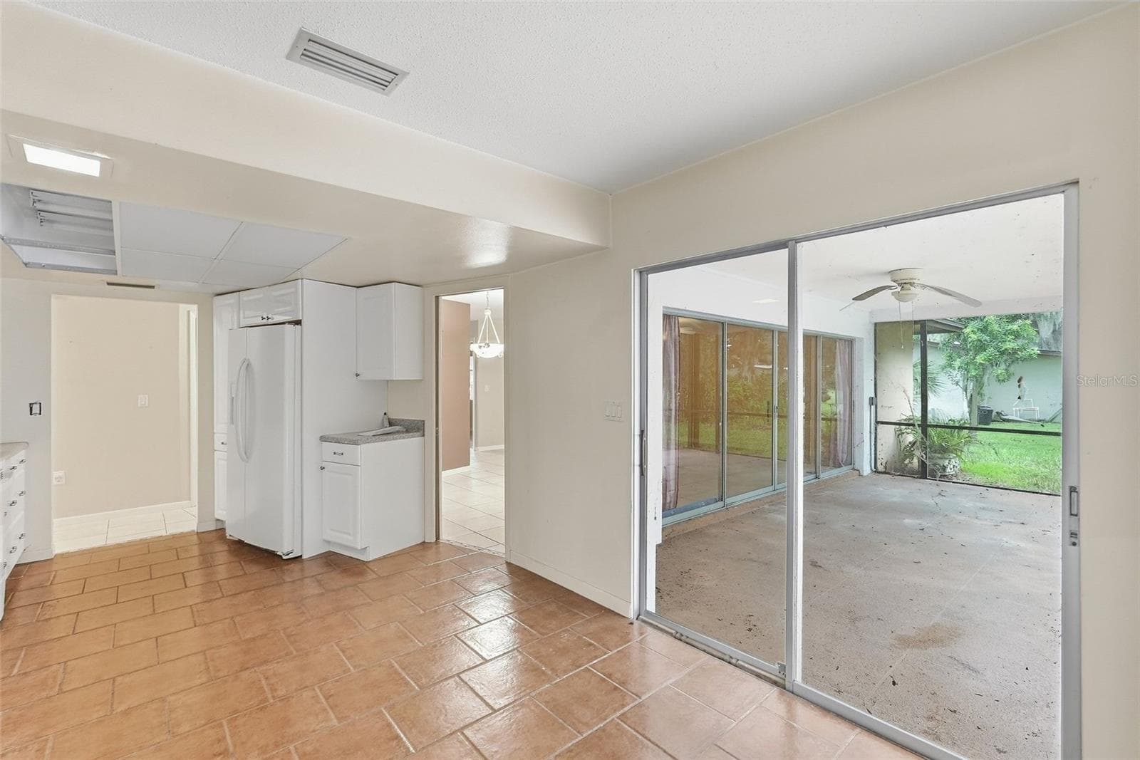 Single Family Residence at 1411 52 ST E, PALMETTO, photo 11 of 38