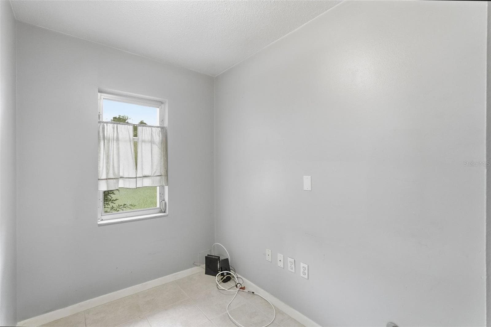 Single Family Residence at 1411 52 ST E, PALMETTO, photo 13 of 38
