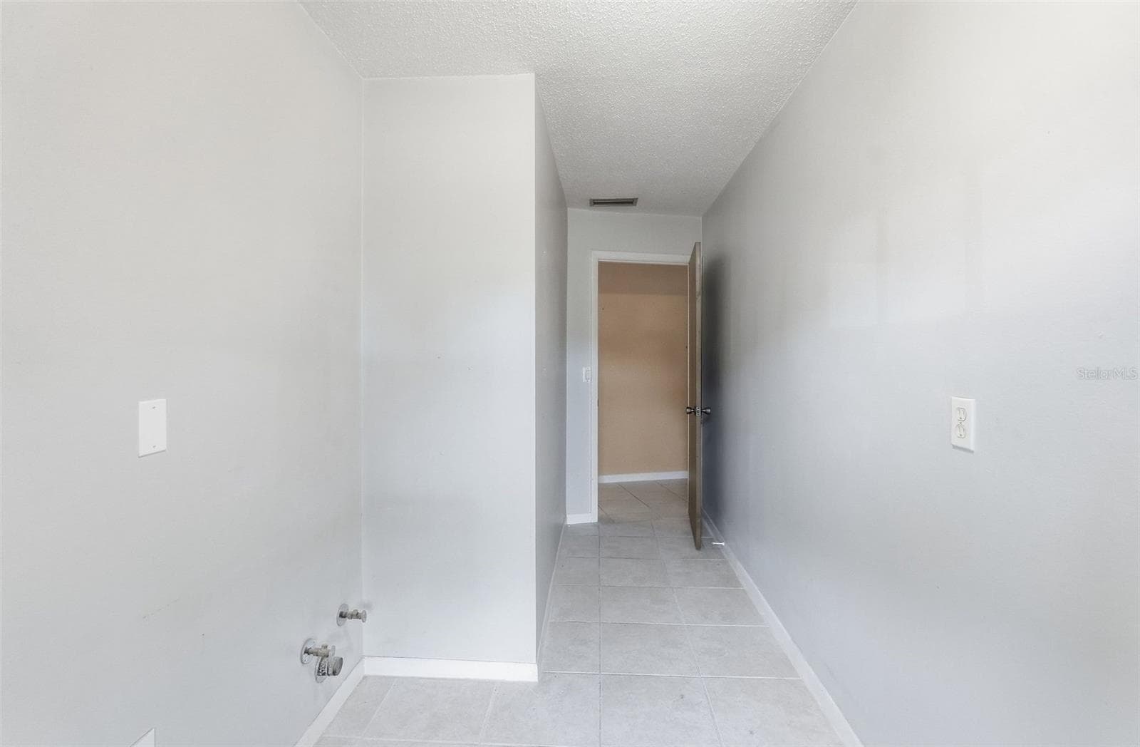 Single Family Residence at 1411 52 ST E, PALMETTO, photo 14 of 38