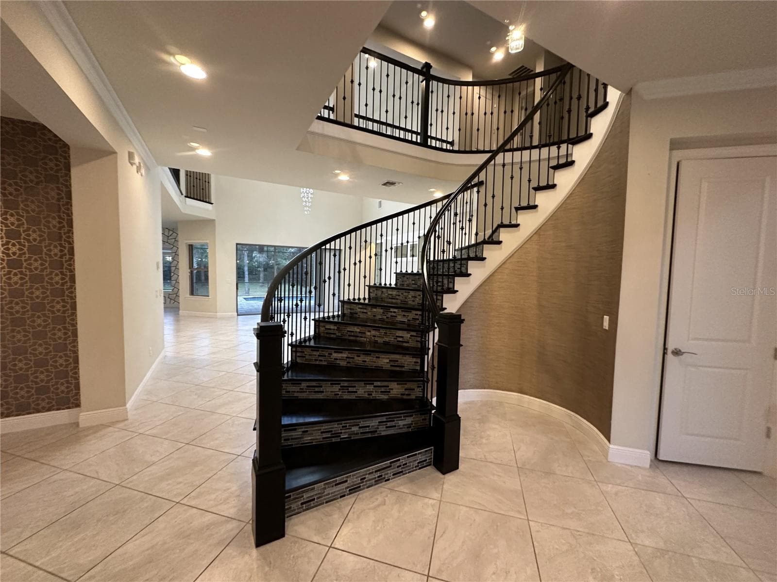 Single Family Residence at 10867 SAVONA WAY, ORLANDO, photo 3 of 37