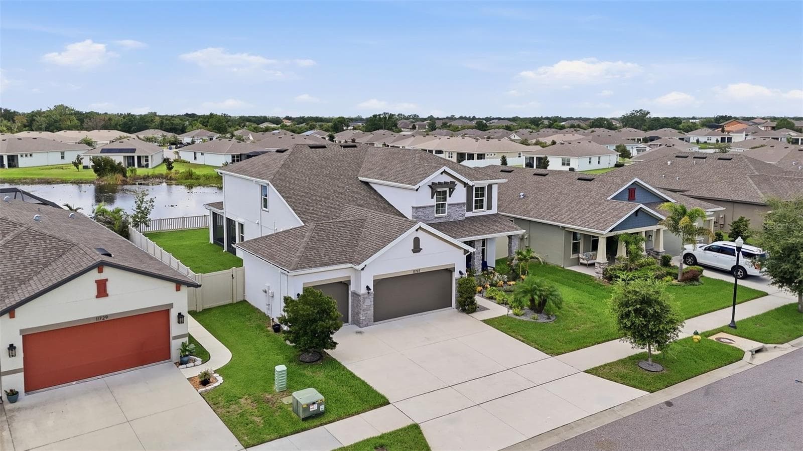 Single Family Residence at 11727 TETRAFIN DR, RIVERVIEW, photo 2 of 63