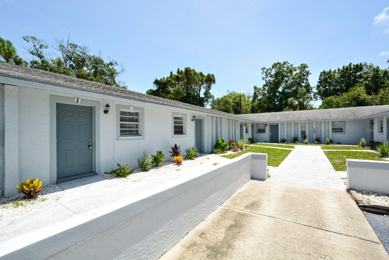2519 9TH AVE W #1