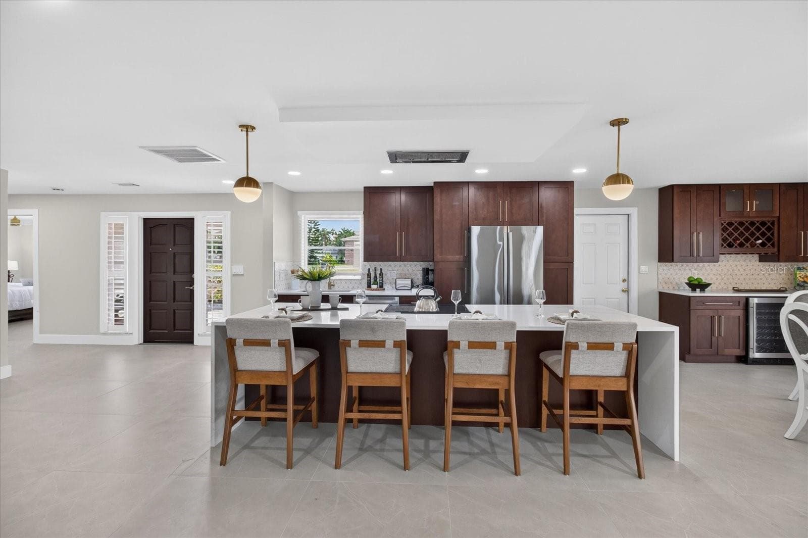 Single Family Residence at 10100 PARADISE BLVD, TREASURE ISLAND, photo 6 of 48
