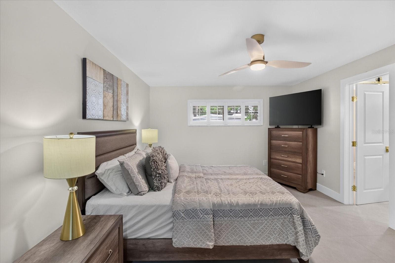 Single Family Residence at 10100 PARADISE BLVD, TREASURE ISLAND, photo 23 of 48
