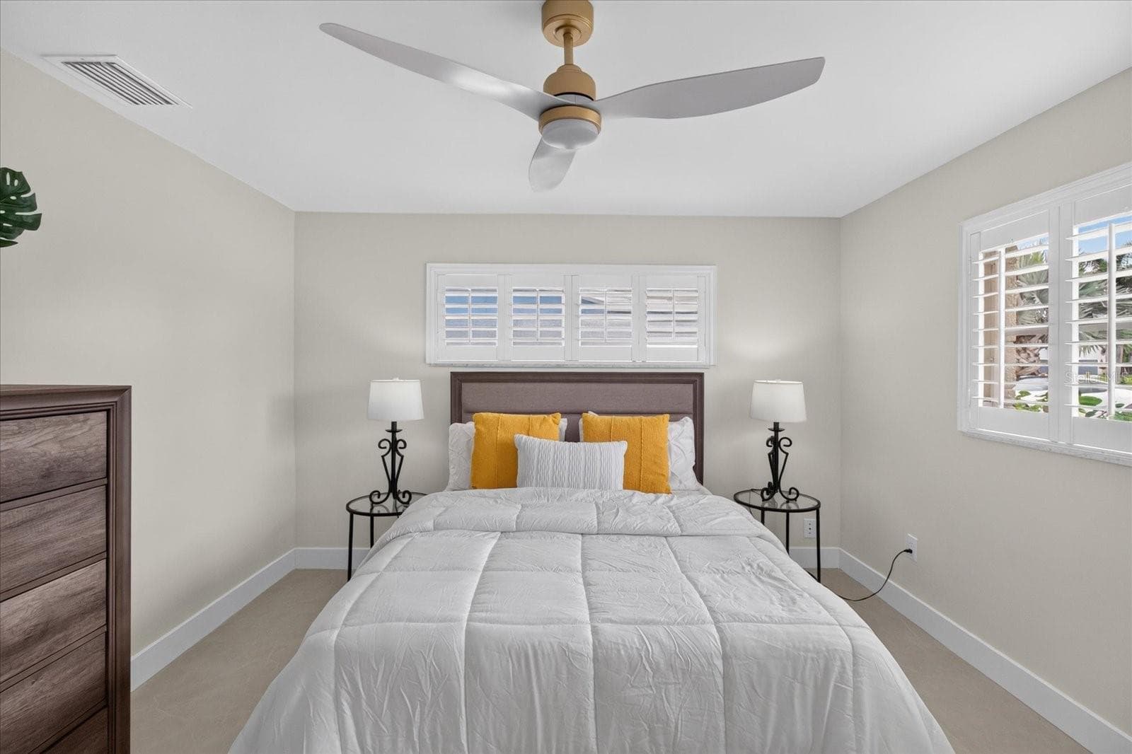 Single Family Residence at 10100 PARADISE BLVD, TREASURE ISLAND, photo 31 of 48