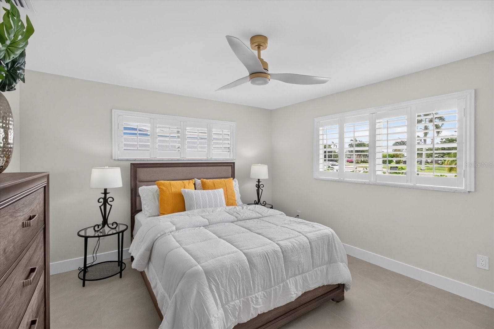 Single Family Residence at 10100 PARADISE BLVD, TREASURE ISLAND, photo 32 of 48