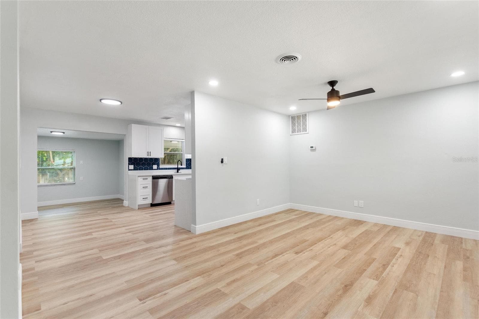 Single Family Residence at 5424 14TH AVE N, ST PETERSBURG, photo 2 of 35
