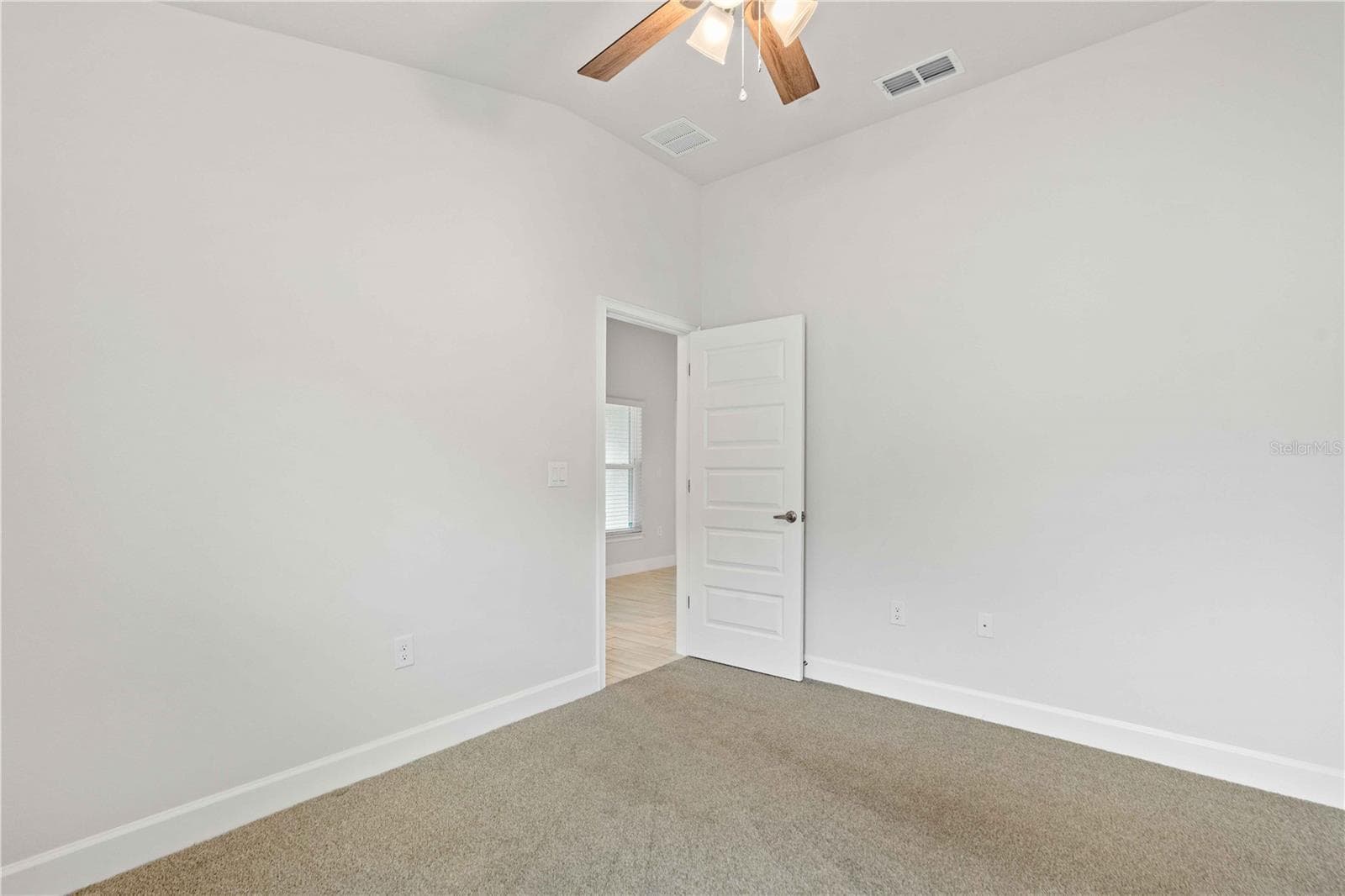 Single Family Residence at 13229 OGDEN GLADE RD, DADE CITY, photo 17 of 43