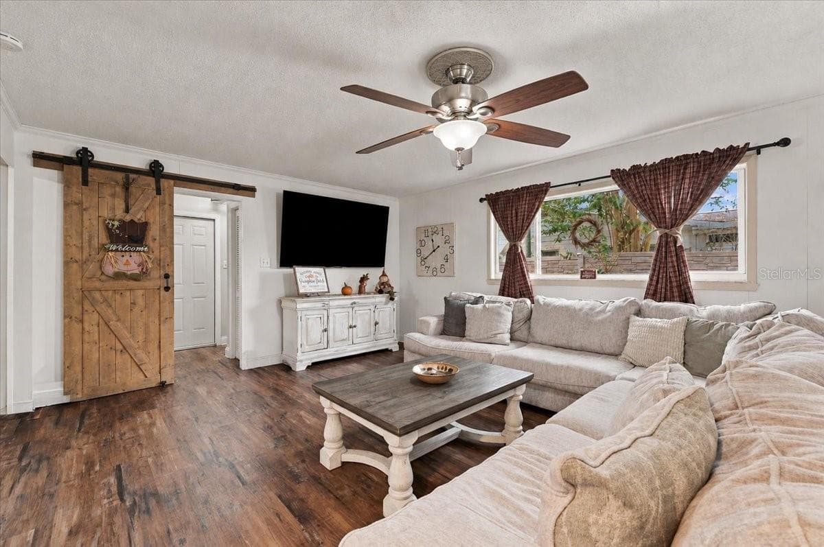 Single Family Residence at 520 DON EL ST, LAKELAND, photo 24 of 74