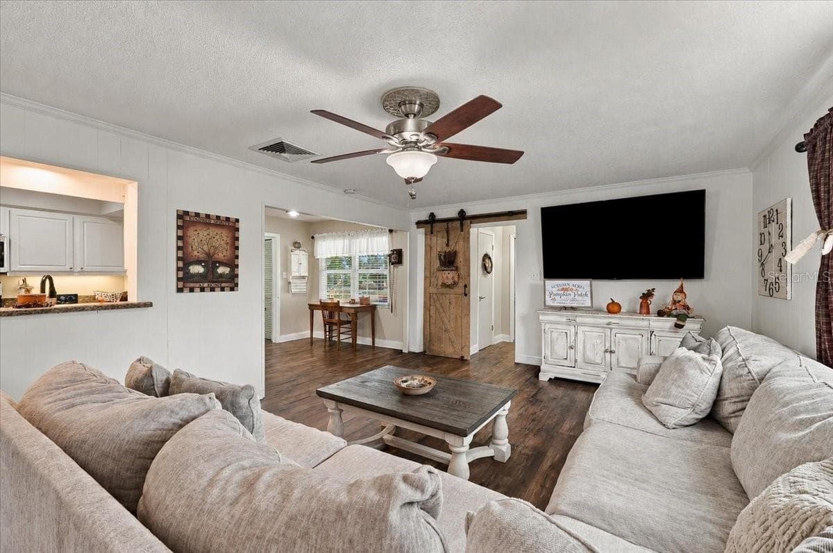 Single Family Residence at 520 DON EL ST, LAKELAND, photo 25 of 74