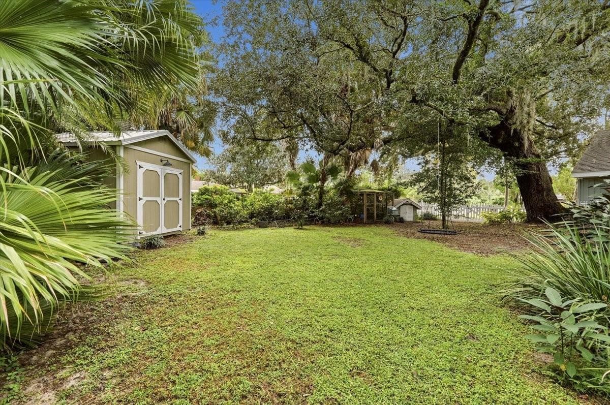 Outdoor storage - 520 DON EL ST, LAKELAND