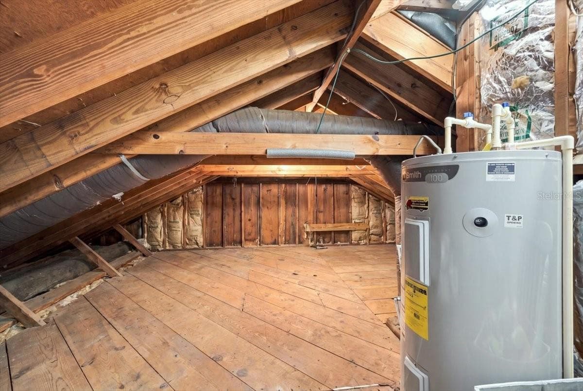 Walk in attic - 520 DON EL ST, LAKELAND