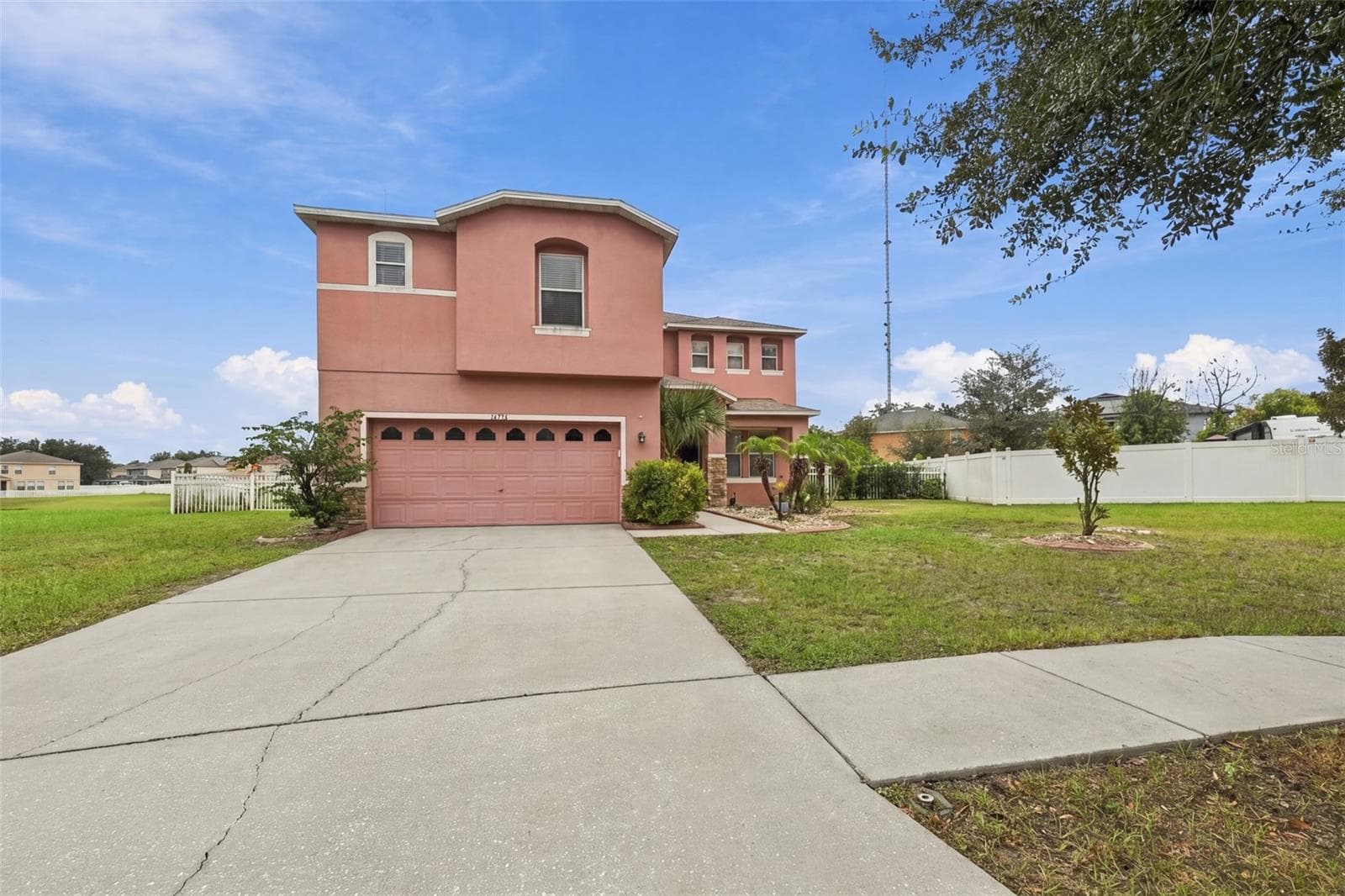 Single Family Residence at 10736 BAMBOO ROD CIR, RIVERVIEW, photo 3 of 62