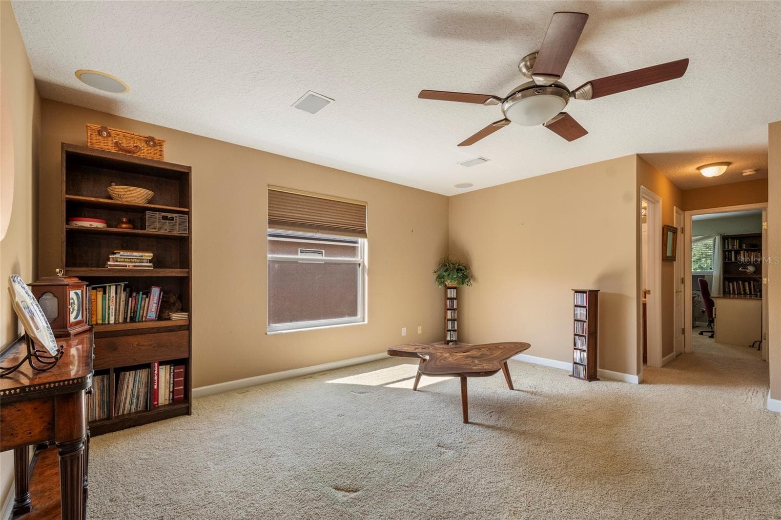 Bonus Room with dedicated stroage/HVAC closet with attic access. - 2712 ALOMA OAKS DR, OVIEDO