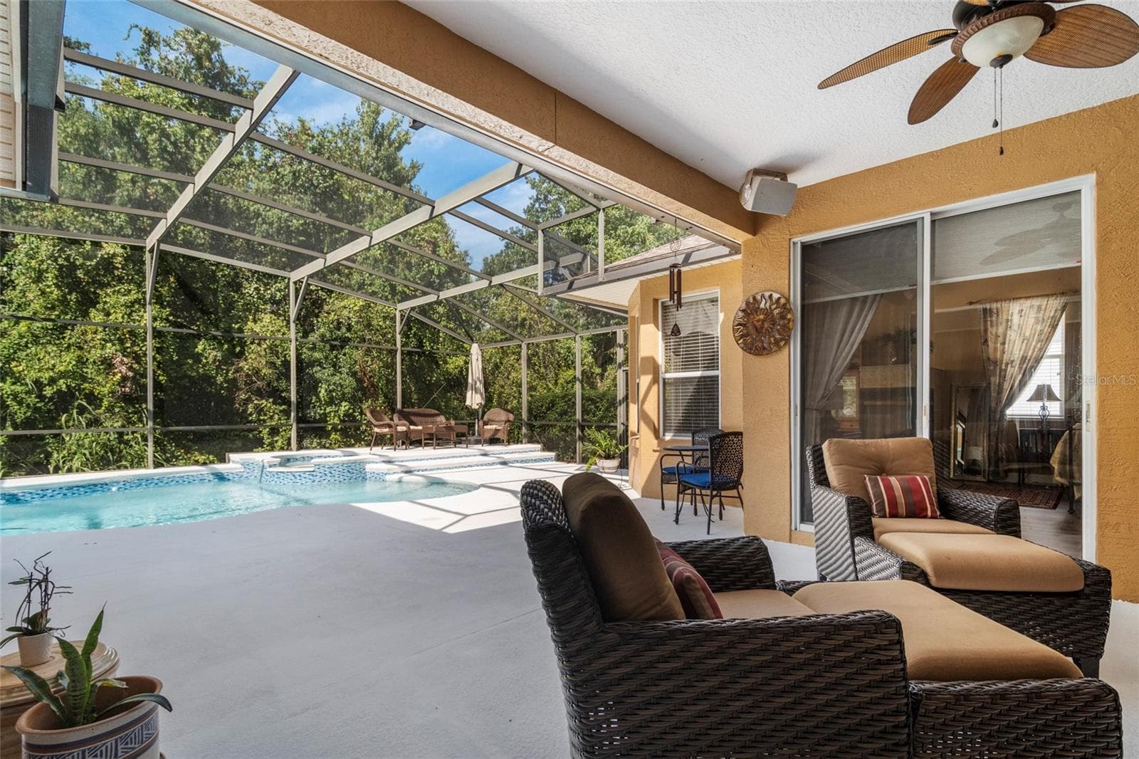 Private Lot with Newly Resurfaced Pool & Hot Tub heated by dedicated propane Gas tank - 2712 ALOMA OAKS DR, OVIEDO
