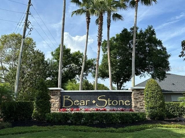 Highly desirable community of Bear Stone @ Aloma Woods - 2712 ALOMA OAKS DR, OVIEDO