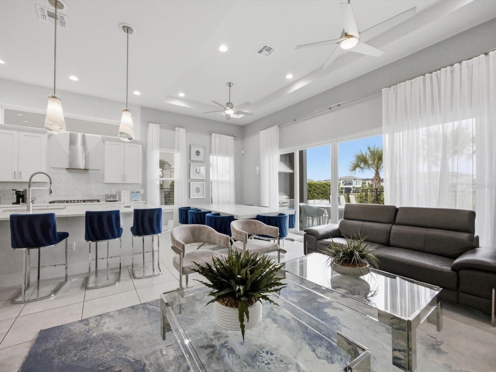 Single Family Residence at 1104 CASTLE PINES CT, KISSIMMEE, photo 5 of 47
