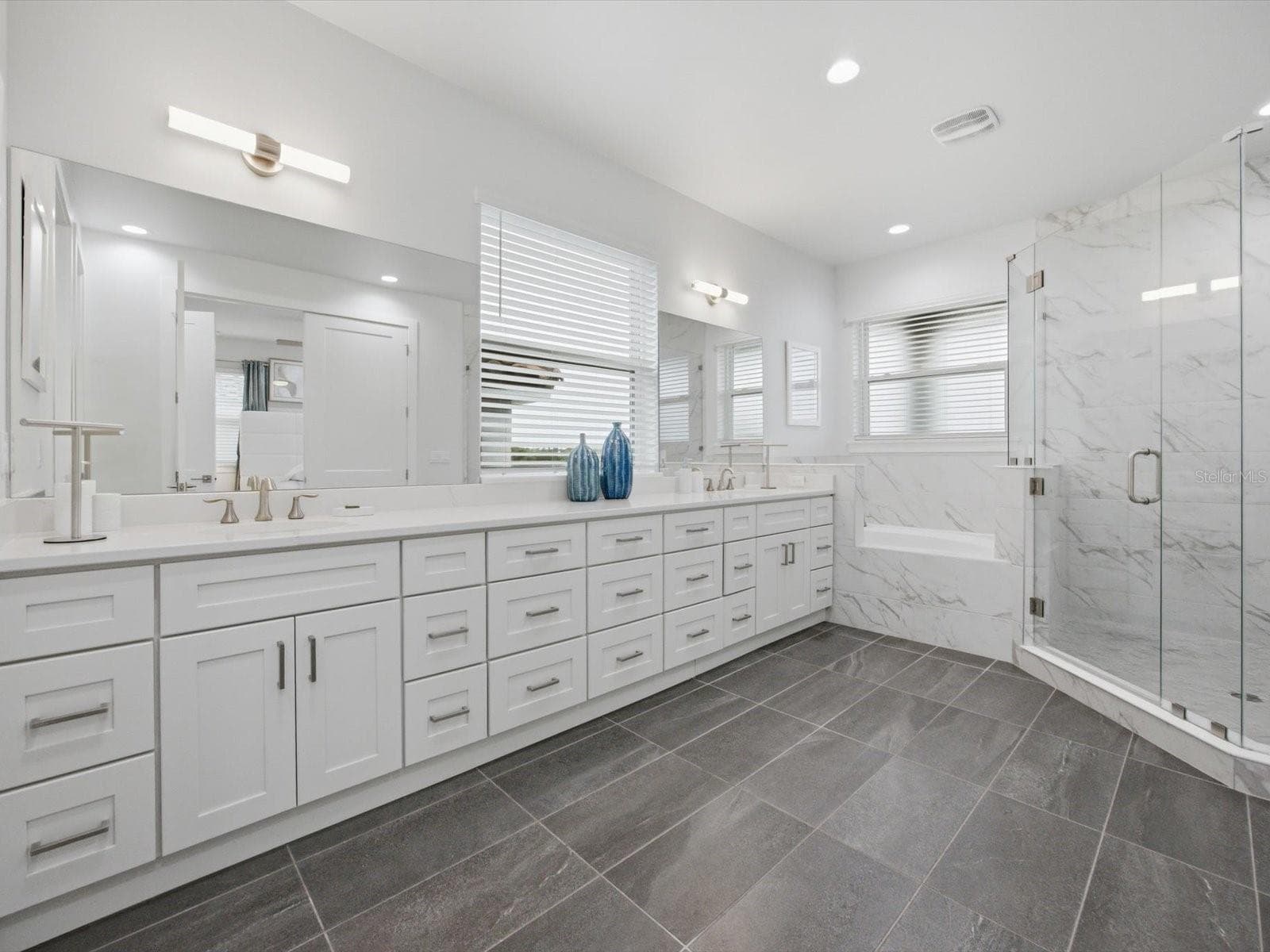 Single Family Residence at 1104 CASTLE PINES CT, KISSIMMEE, photo 21 of 47