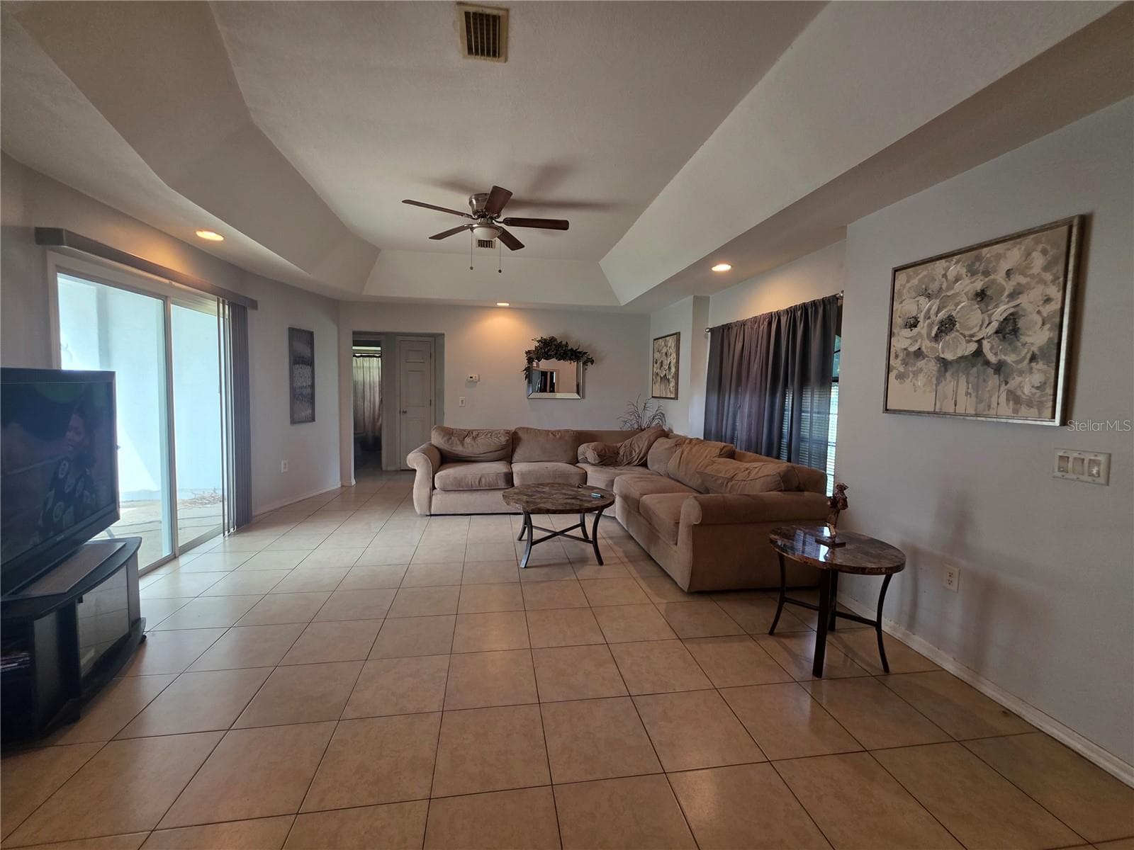Single Family Residence at 2936 S CIRCLE DR, INVERNESS, photo 6 of 15