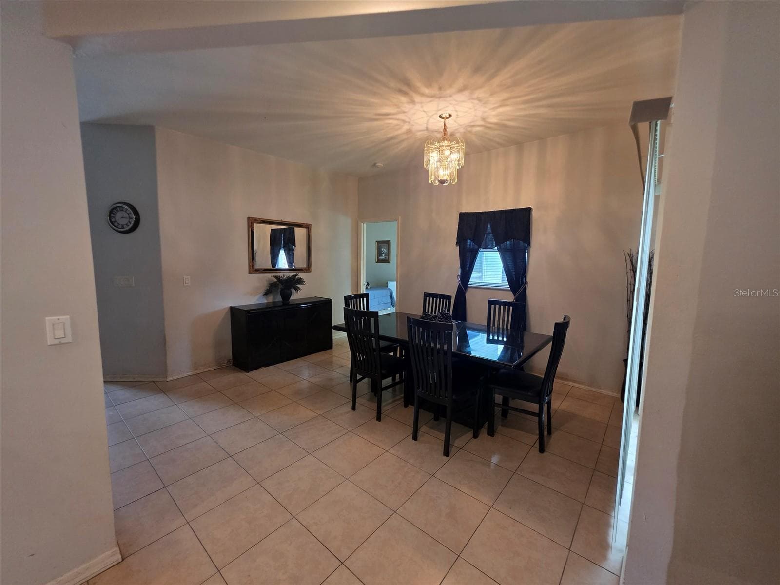 Single Family Residence at 2936 S CIRCLE DR, INVERNESS, photo 8 of 15