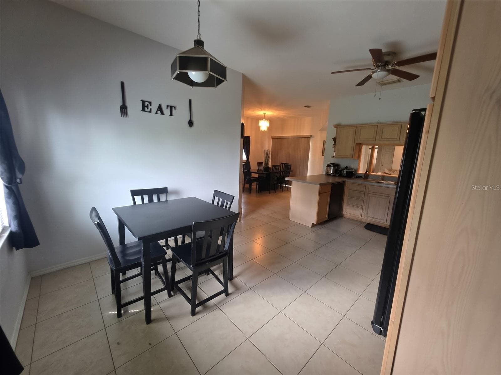 Single Family Residence at 2936 S CIRCLE DR, INVERNESS, photo 9 of 15