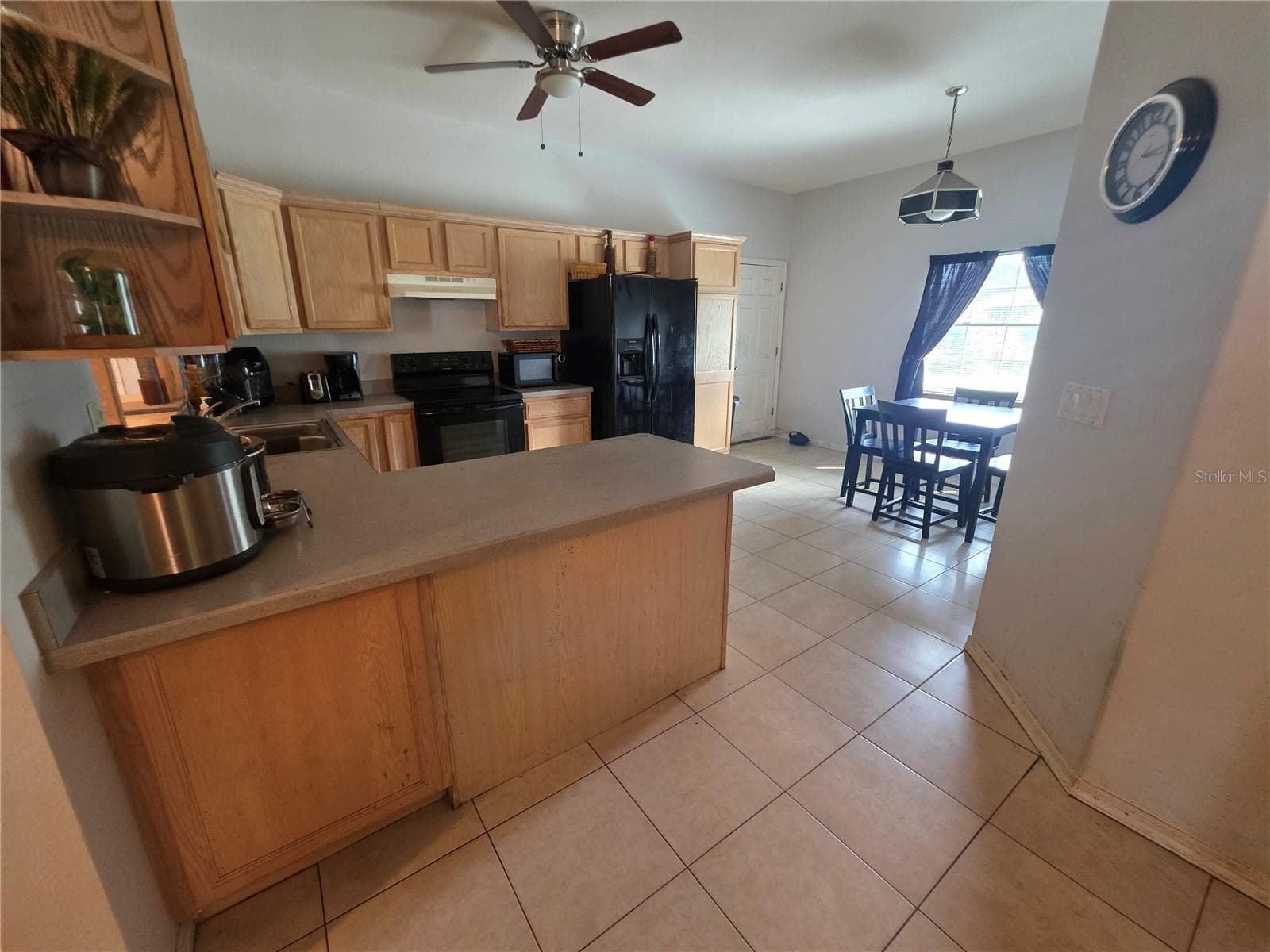 Single Family Residence at 2936 S CIRCLE DR, INVERNESS, photo 10 of 15