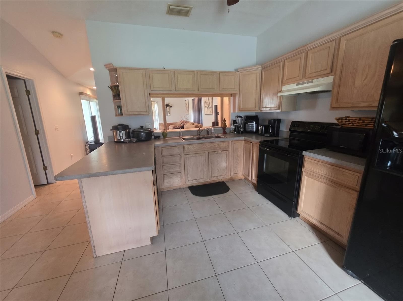 Single Family Residence at 2936 S CIRCLE DR, INVERNESS, photo 11 of 15