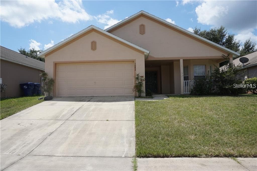 1084 BLUEGRASS DR