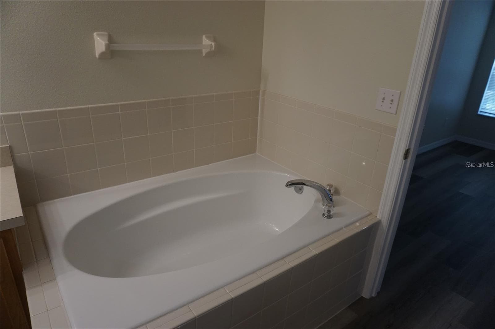 Single Family Residence at 1084 BLUEGRASS DR, GROVELAND, photo 11 of 20