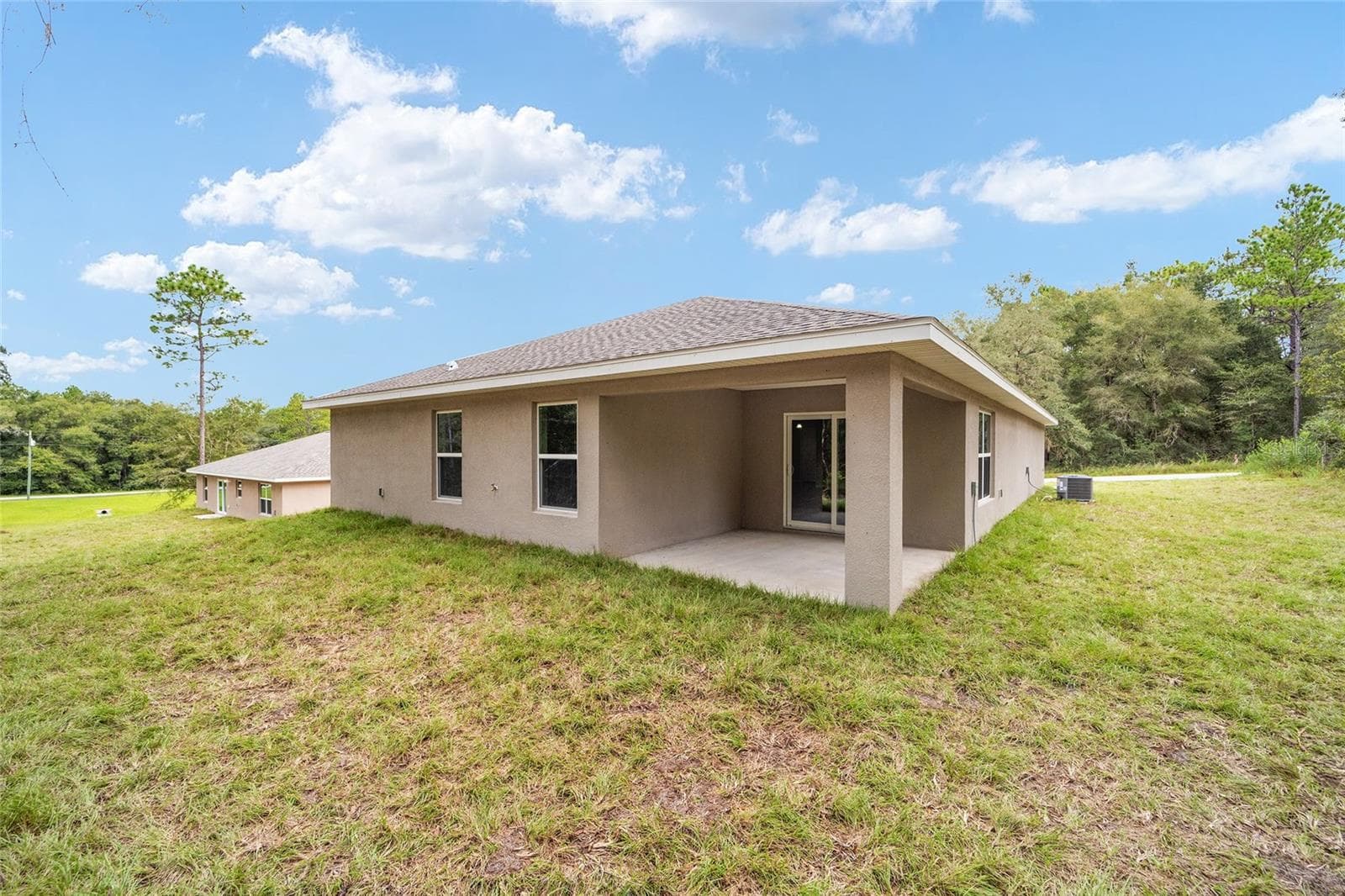 MODEL HOME - 19447 SW 98TH PLACE RD, DUNNELLON