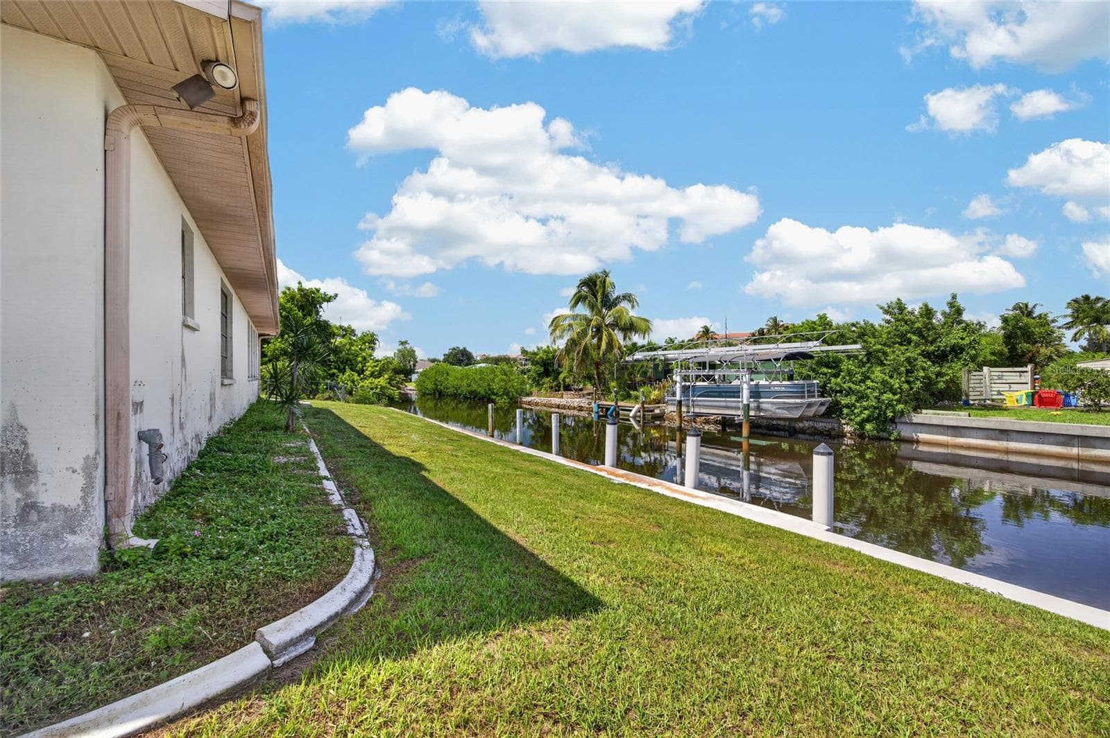 Single Family Residence at 300 TARPON WAY, PUNTA GORDA, photo 34 of 36