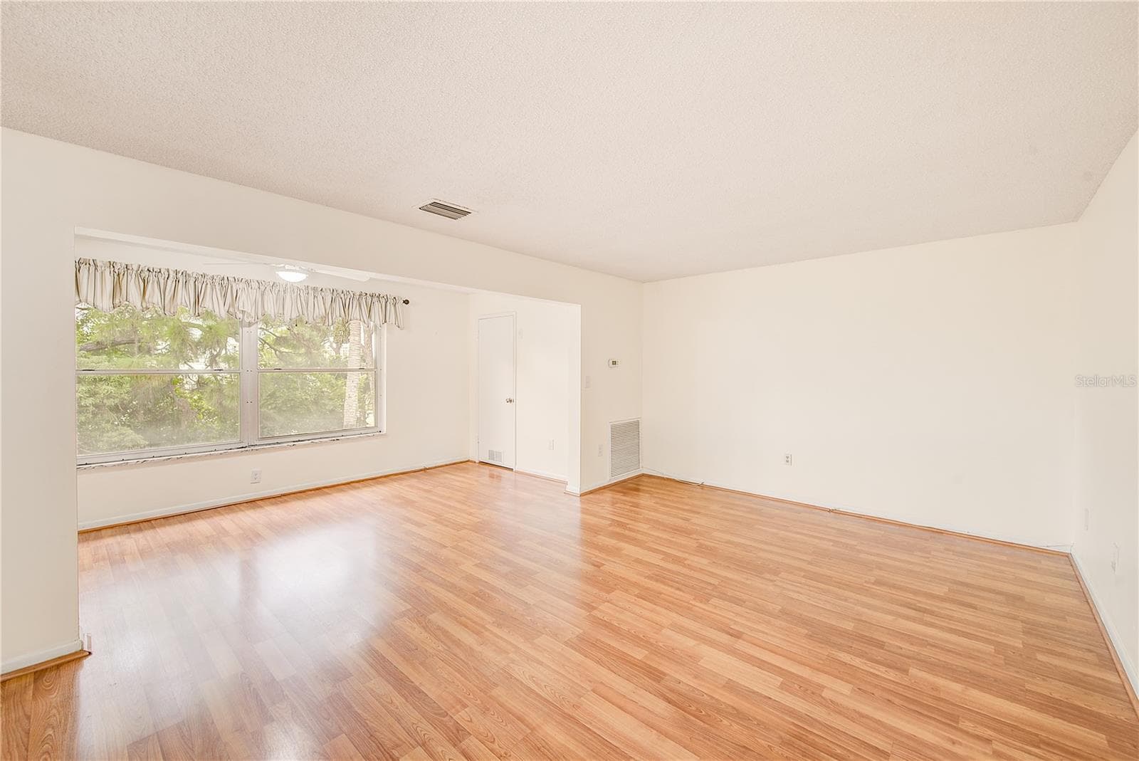 Condominium at 5660 80TH ST N #C305, ST PETERSBURG, photo 4 of 24