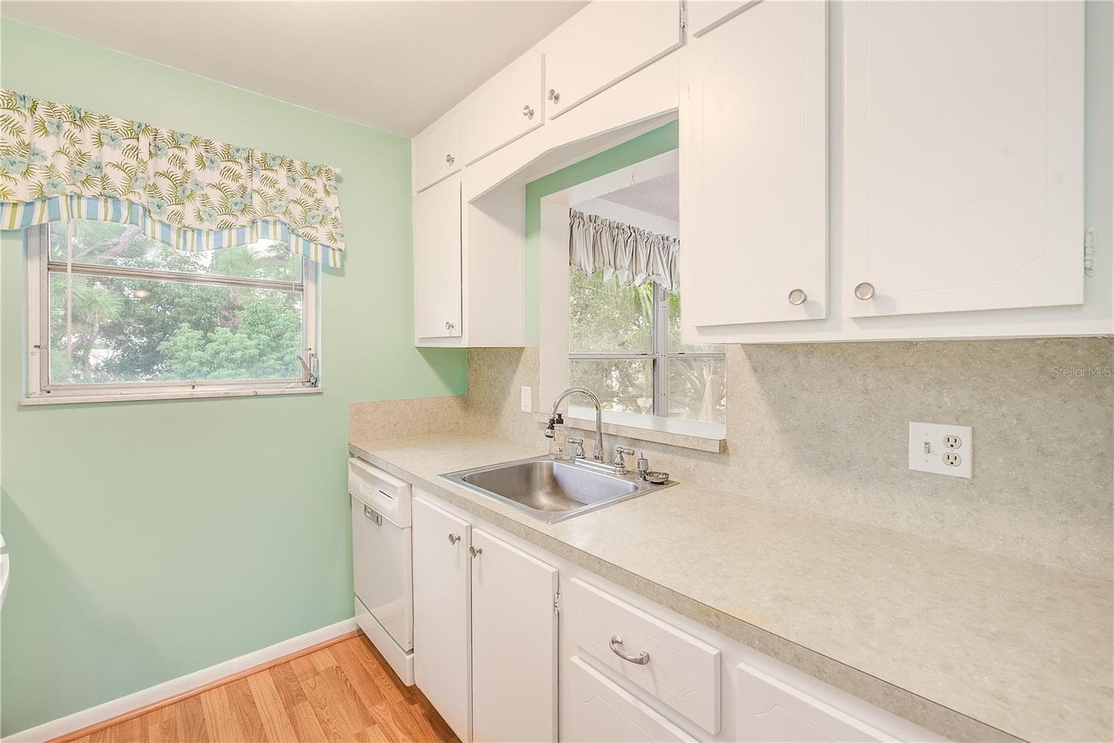Condominium at 5660 80TH ST N #C305, ST PETERSBURG, photo 8 of 24