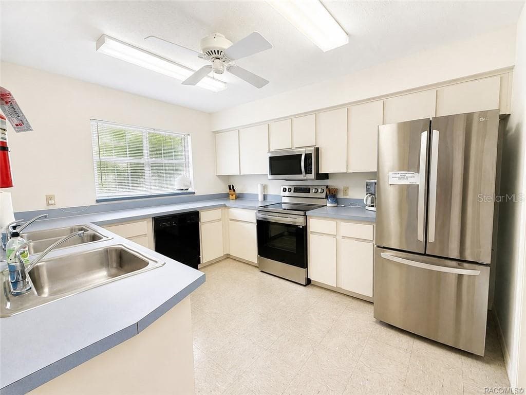 Condominium at 11035 W Harbor Watch LOOP, CRYSTALRIVER FL 34428, Crystal River, photo 45 of 50