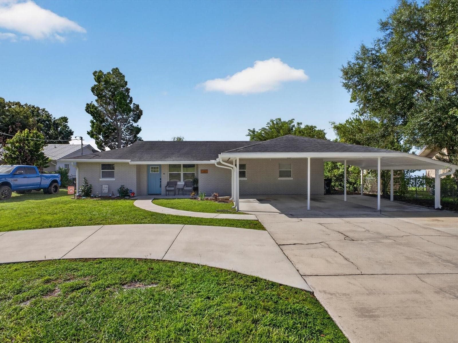 1380 EAGLE AVE E