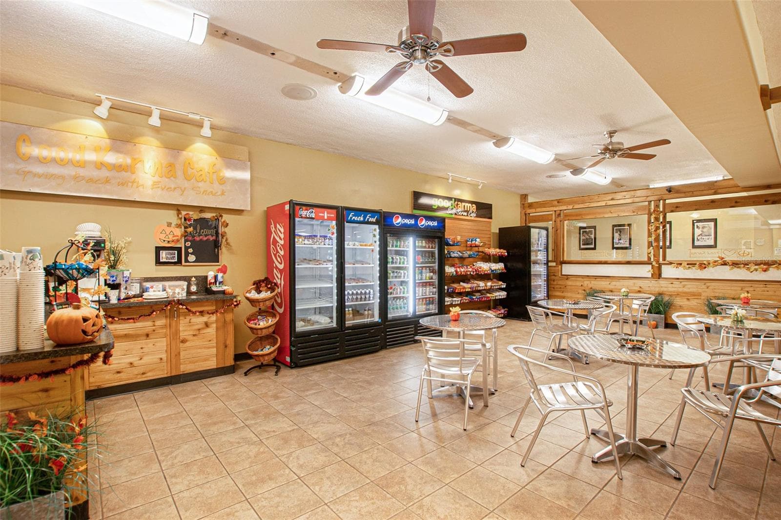 Condominium at 2286 MEXICAN WAY #52, CLEARWATER, photo 43 of 63