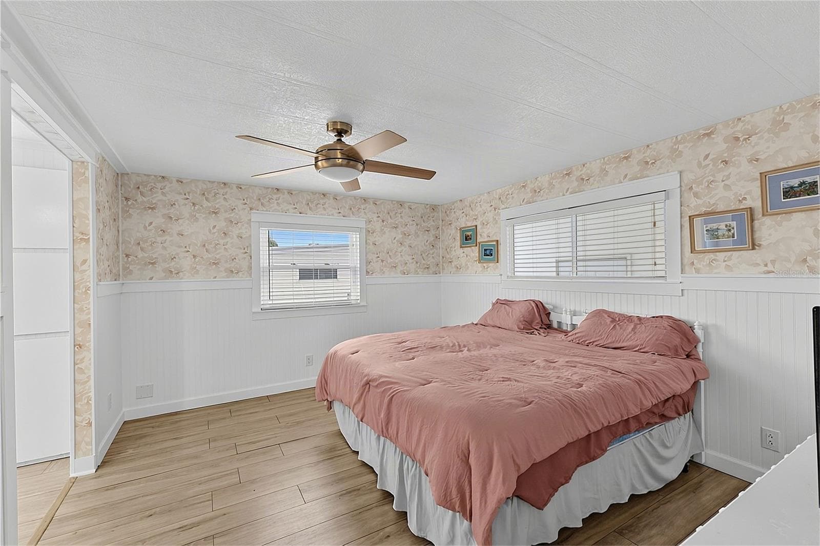 Manufactured Home at 403 VIVAR, NORTH PORT, photo 19 of 43