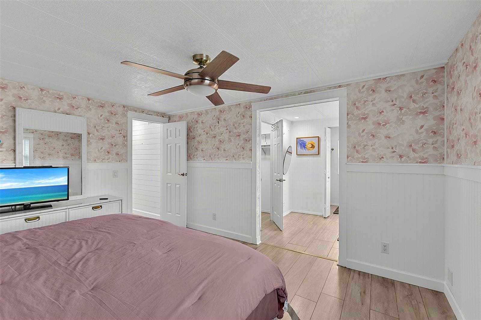 Manufactured Home at 403 VIVAR, NORTH PORT, photo 20 of 43