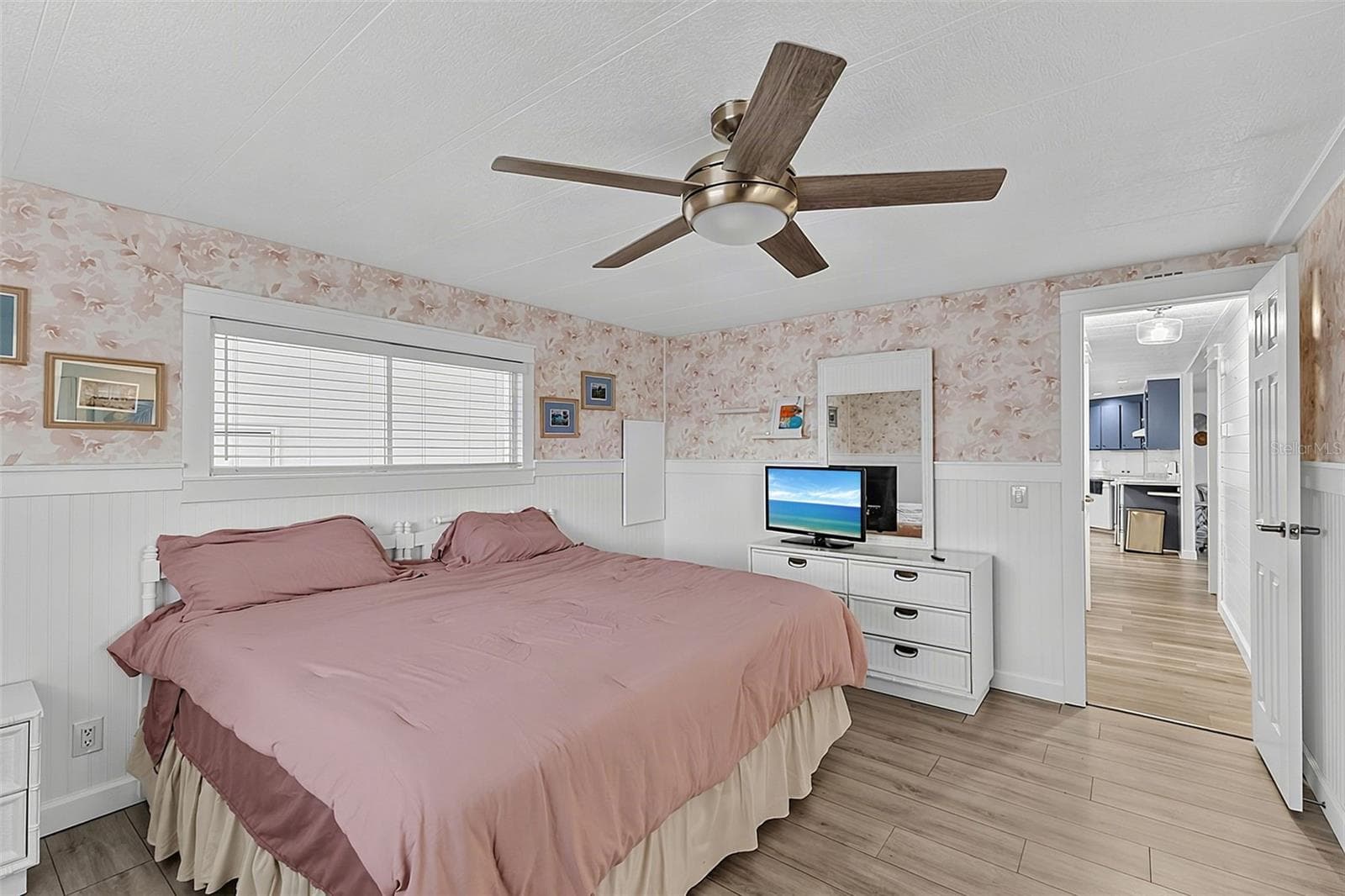 Manufactured Home at 403 VIVAR, NORTH PORT, photo 21 of 43