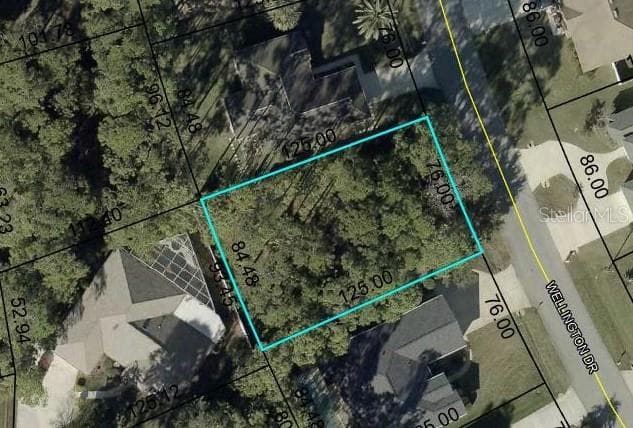 240 WELLINGTON DR