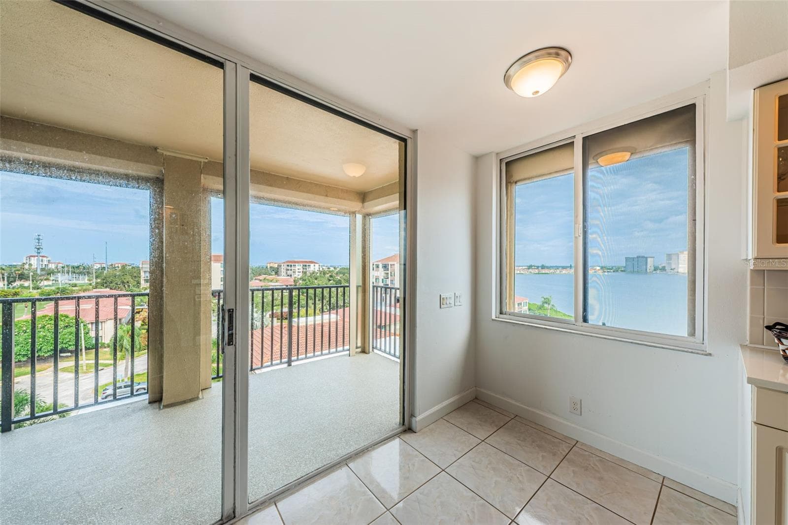 Condominium at 6322 PALMA DEL MAR BLVD S #606, ST PETERSBURG, photo 3 of 23