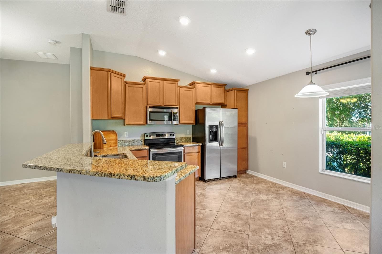 Single Family Residence at 4956 HAVILLAND DRIVE, MOUNT DORA, photo 4 of 52