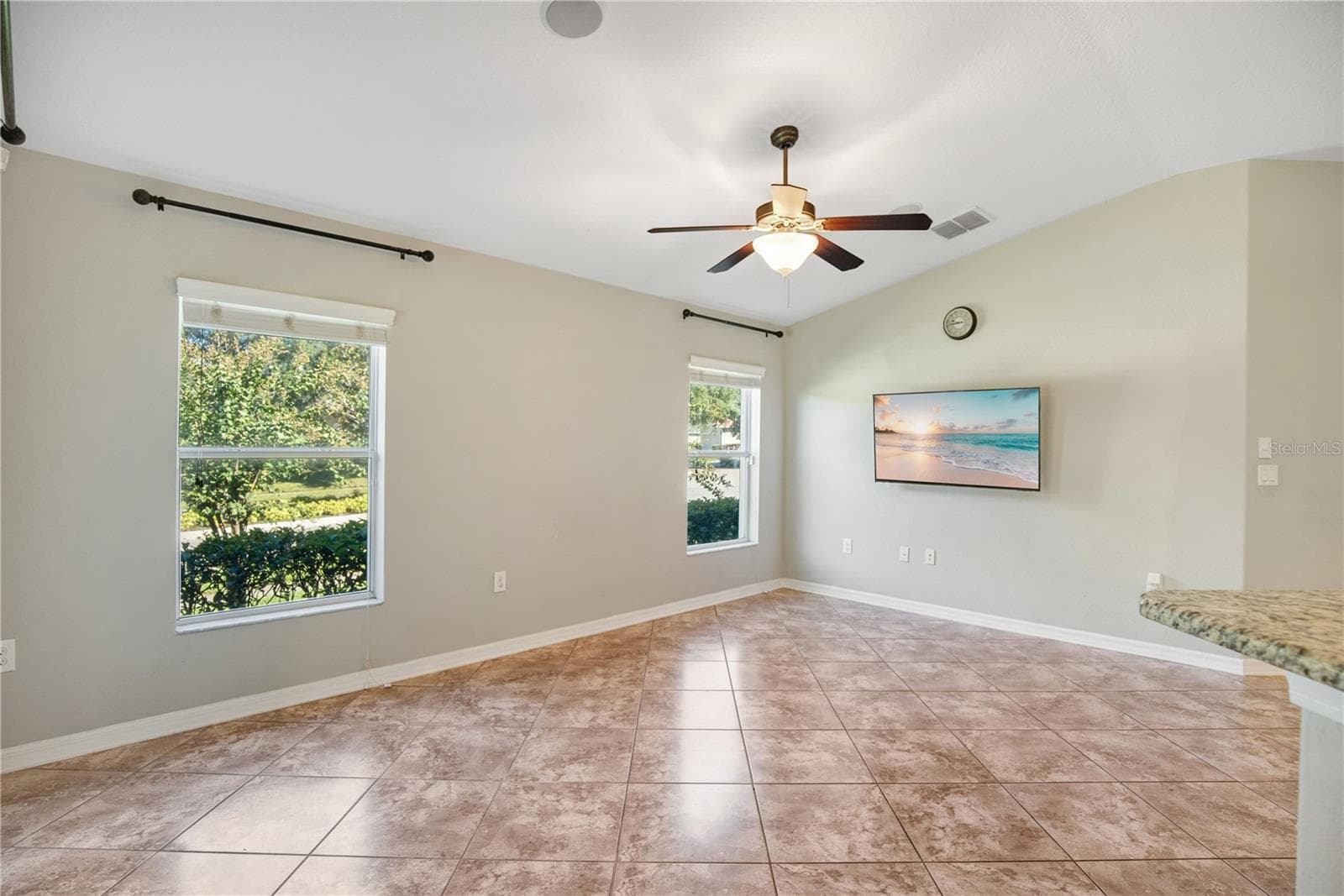 Single Family Residence at 4956 HAVILLAND DRIVE, MOUNT DORA, photo 10 of 52