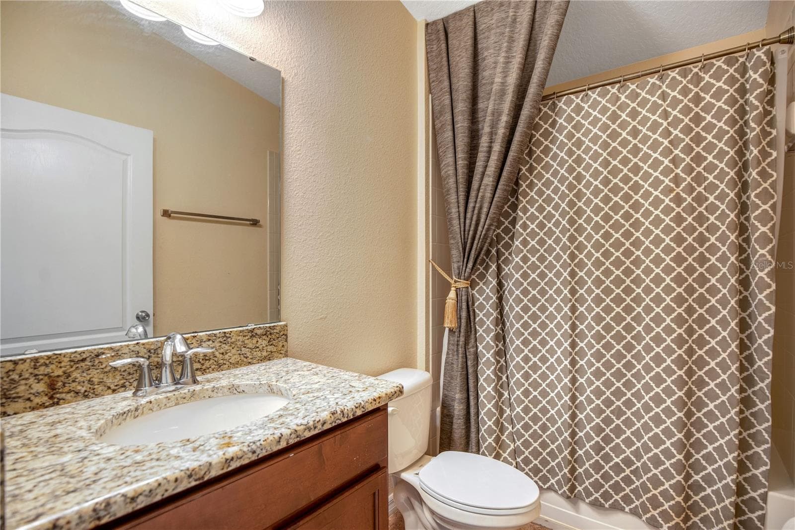 Guest Bathroom - 4956 HAVILLAND DRIVE, MOUNT DORA
