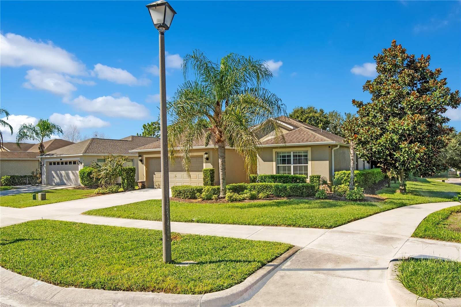 Single Family Residence at 4956 HAVILLAND DRIVE, MOUNT DORA, photo 41 of 52
