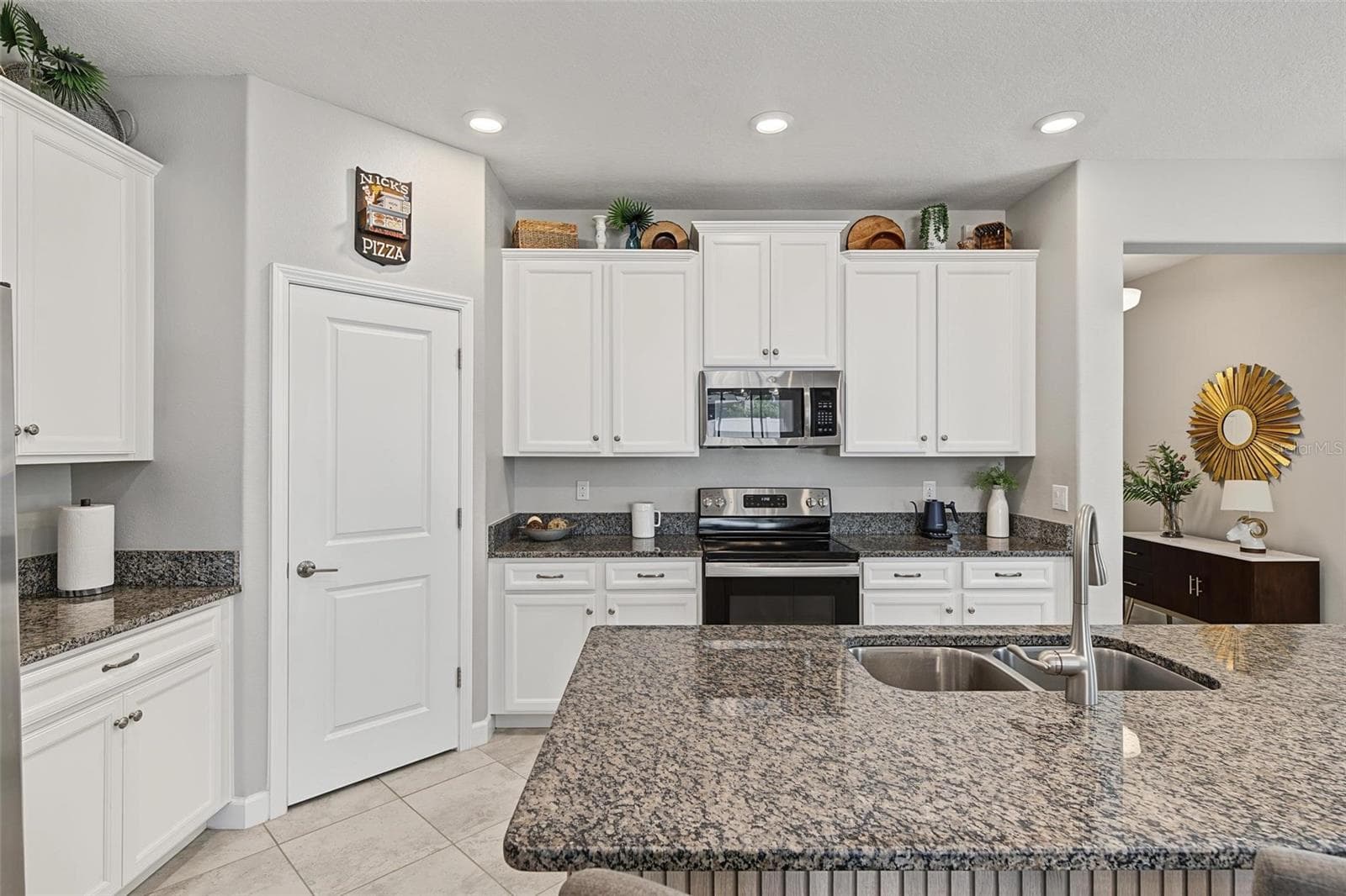Single Family Residence at 31826 CABANA RYE AVE, SAN ANTONIO, photo 10 of 83