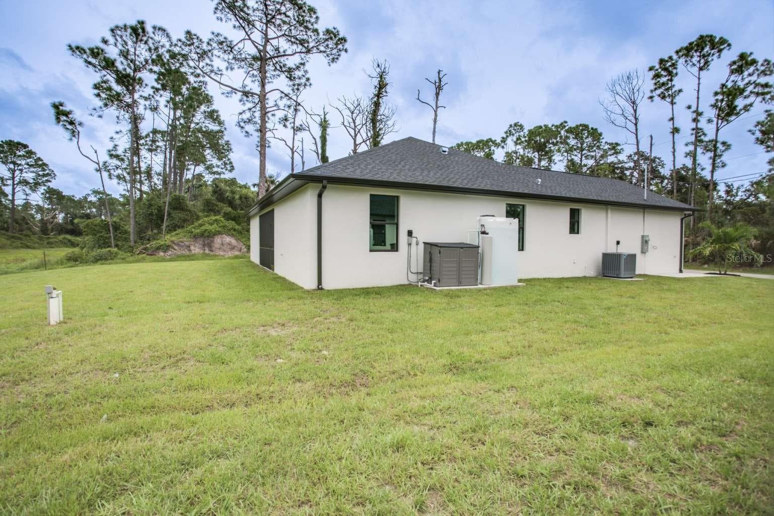 Single Family Residence at 5752 SHAFFER AVE, NORTH PORT, photo 5 of 39