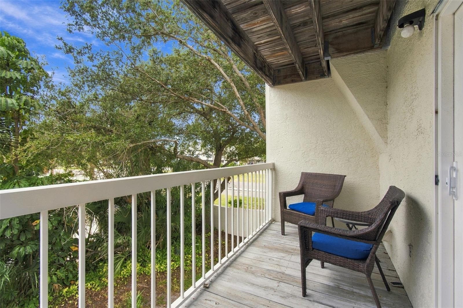 Townhouse at 405 MADEIRA CIR, TIERRA VERDE, photo 9 of 51