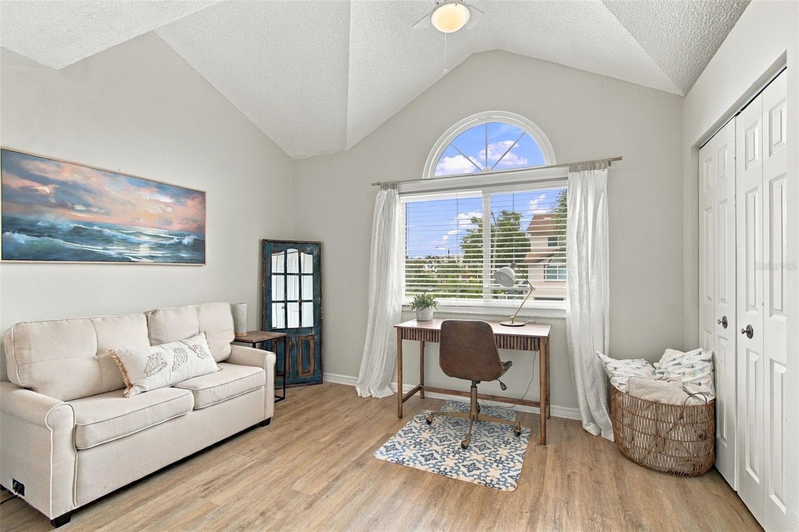 Townhouse at 405 MADEIRA CIR, TIERRA VERDE, photo 21 of 51