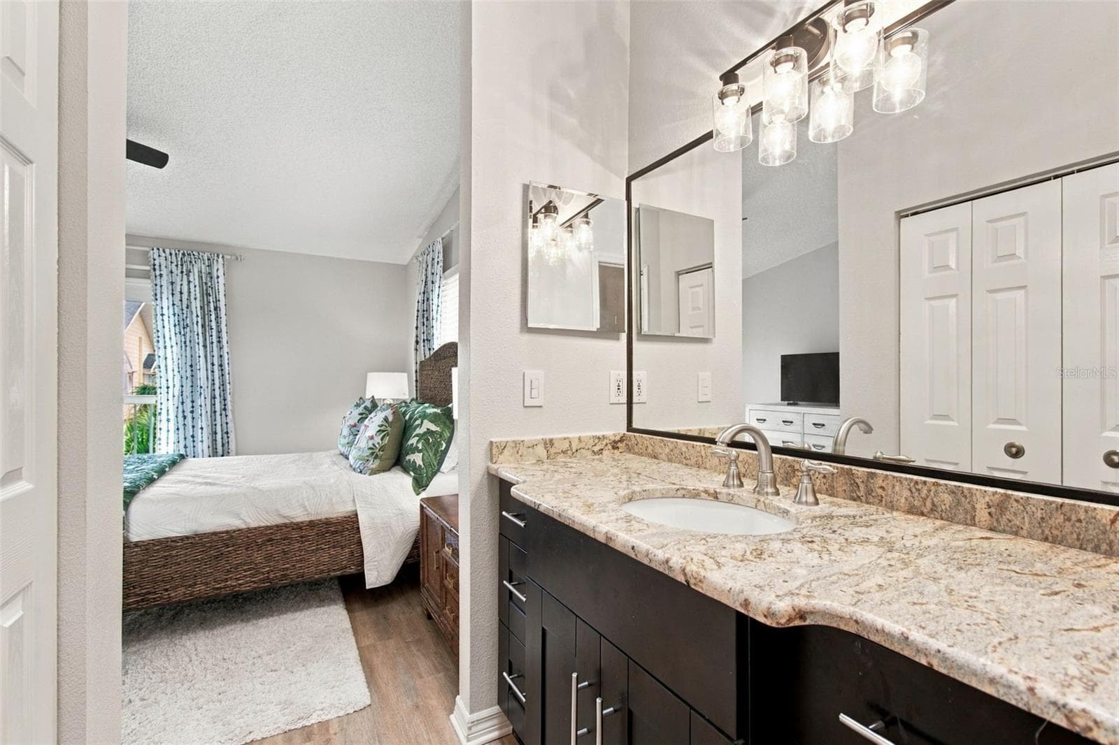 Townhouse at 405 MADEIRA CIR, TIERRA VERDE, photo 31 of 51